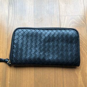 Bottega Veneta Black Zippy Wallet